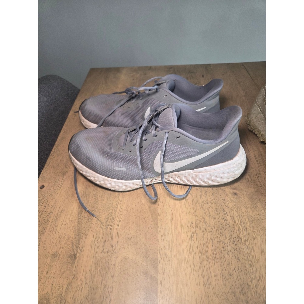 Nike Revolution 5 Grey White Running Shoes Mens Size 14 BQ6714-005